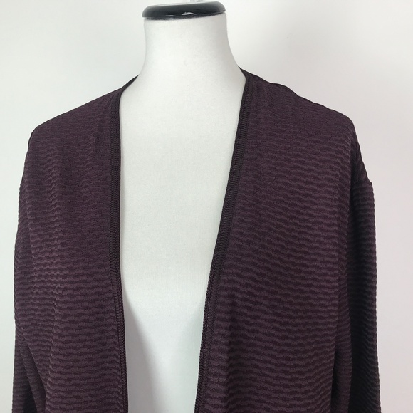 NWT St. John Sculpted Texture Knit Cardigan - Picture 7 of 7